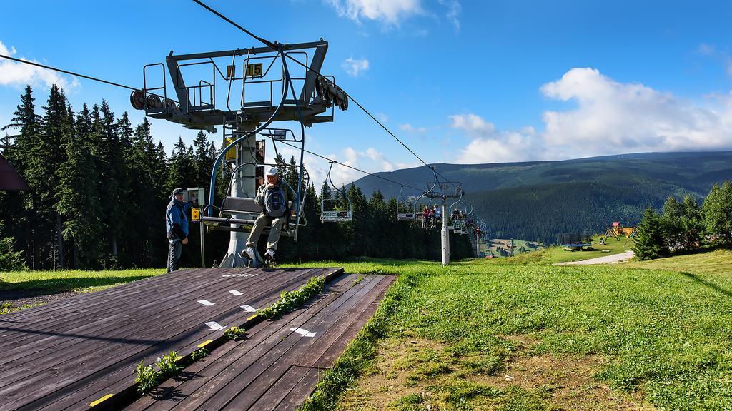 Hotel Hela Pec pod Snezkou Bagian luar foto