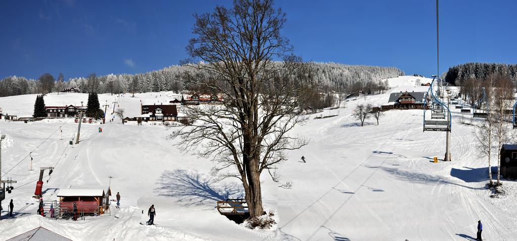 Hotel Hela Pec pod Snezkou Bagian luar foto