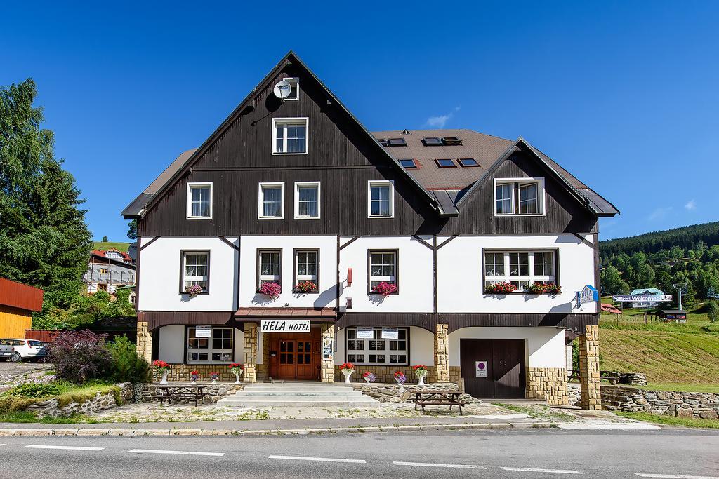 Hotel Hela Pec pod Snezkou Bagian luar foto