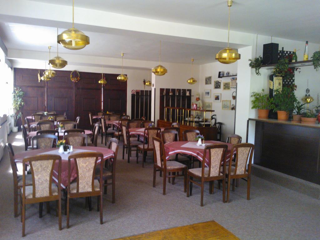 Hotel Hela Pec pod Snezkou Bagian luar foto