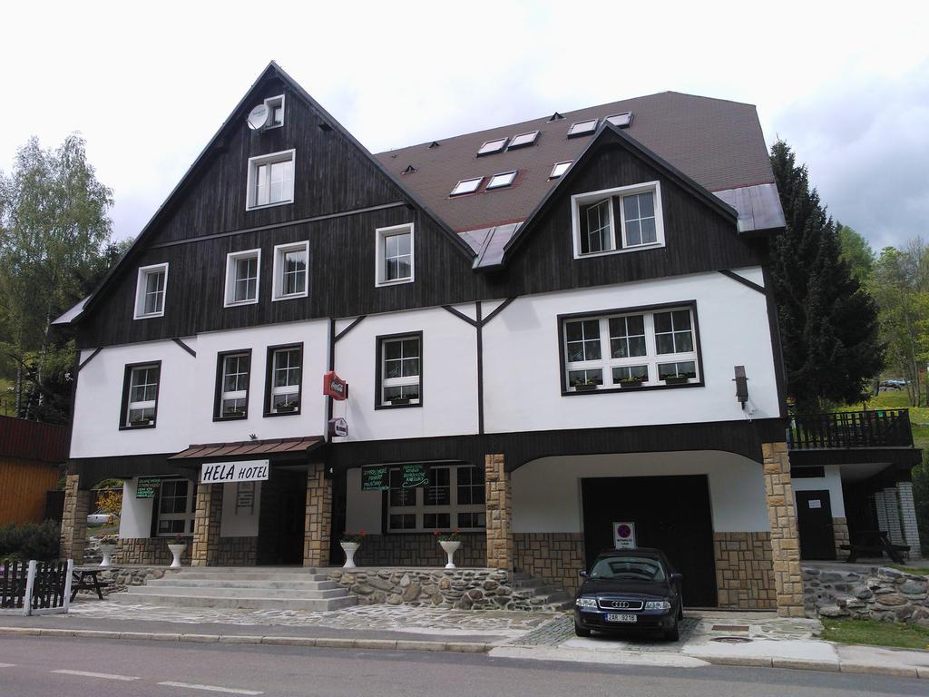 Hotel Hela Pec pod Snezkou Bagian luar foto