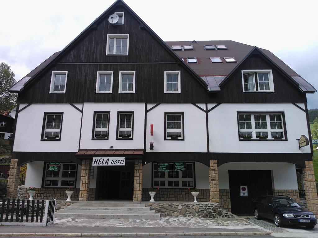 Hotel Hela Pec pod Snezkou Bagian luar foto