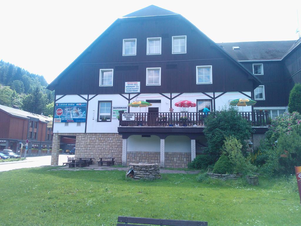 Hotel Hela Pec pod Snezkou Bagian luar foto