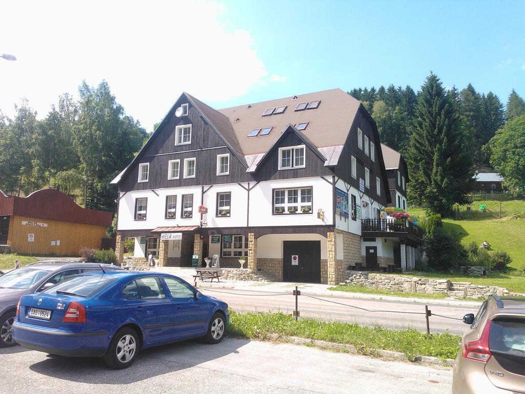 Hotel Hela Pec pod Snezkou Bagian luar foto