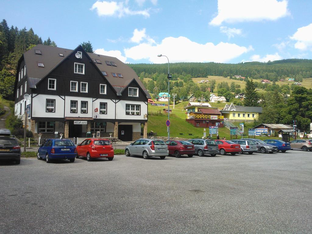 Hotel Hela Pec pod Snezkou Bagian luar foto